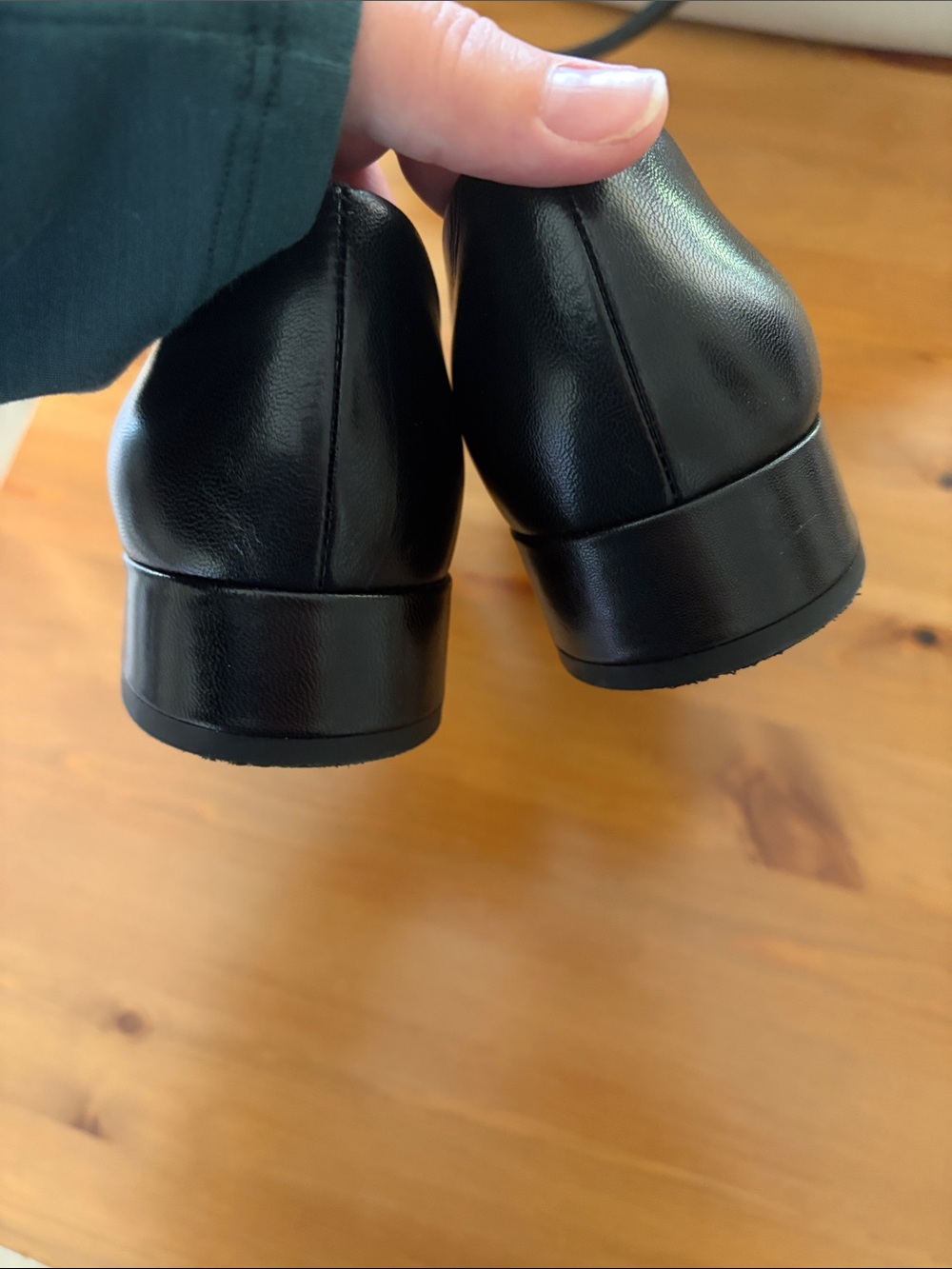 Tory Burch Black Pointed Toe Block Heels with Dust Bag - Picture 7 of 10